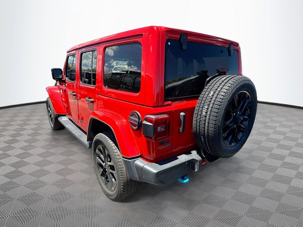 Used 2022 Jeep Wrangler Unlimited Sahara w/ Cold Weather Group AWD/4WD image 8
