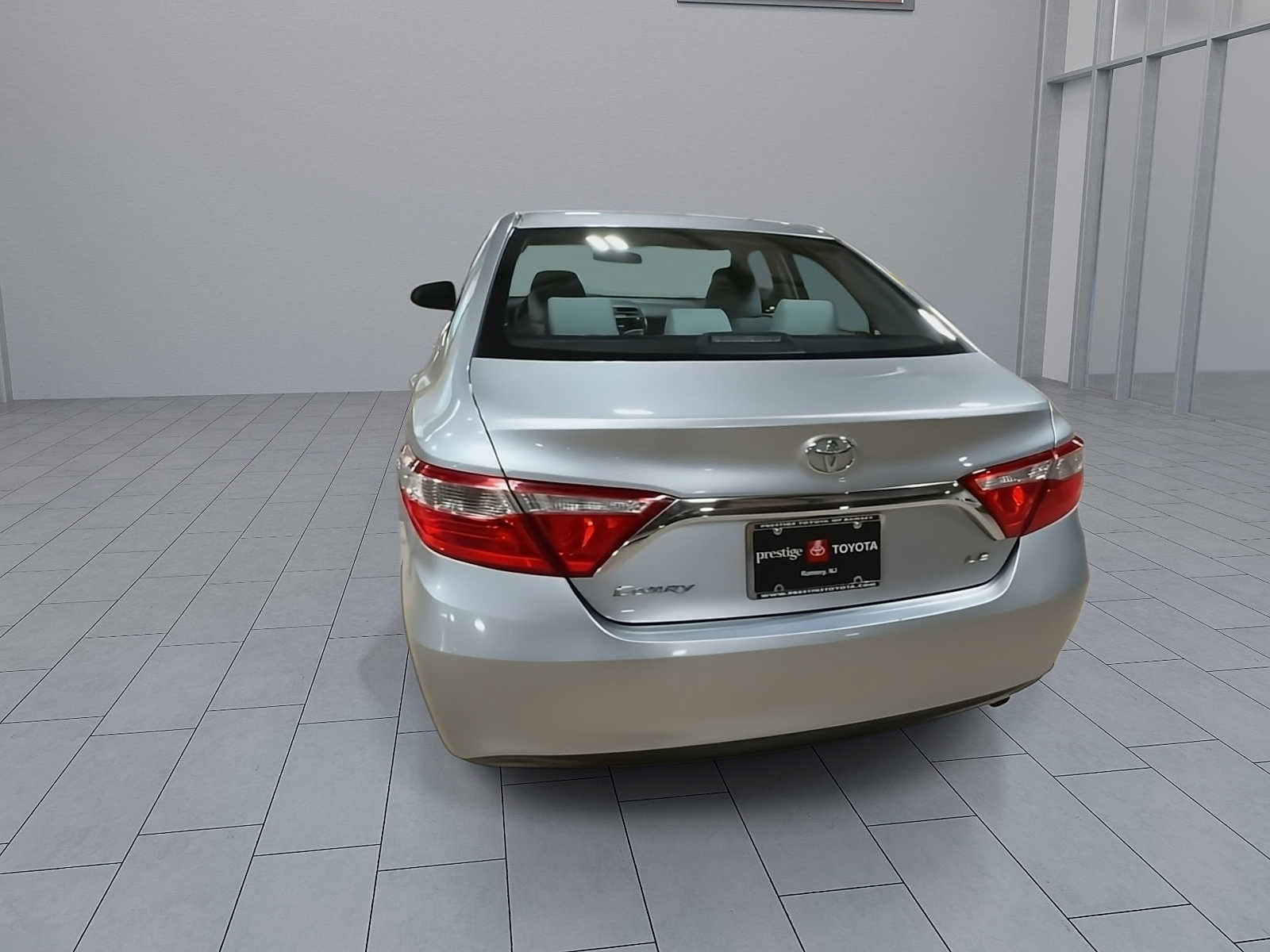 Used 2016 Toyota Camry LE FWD image 7