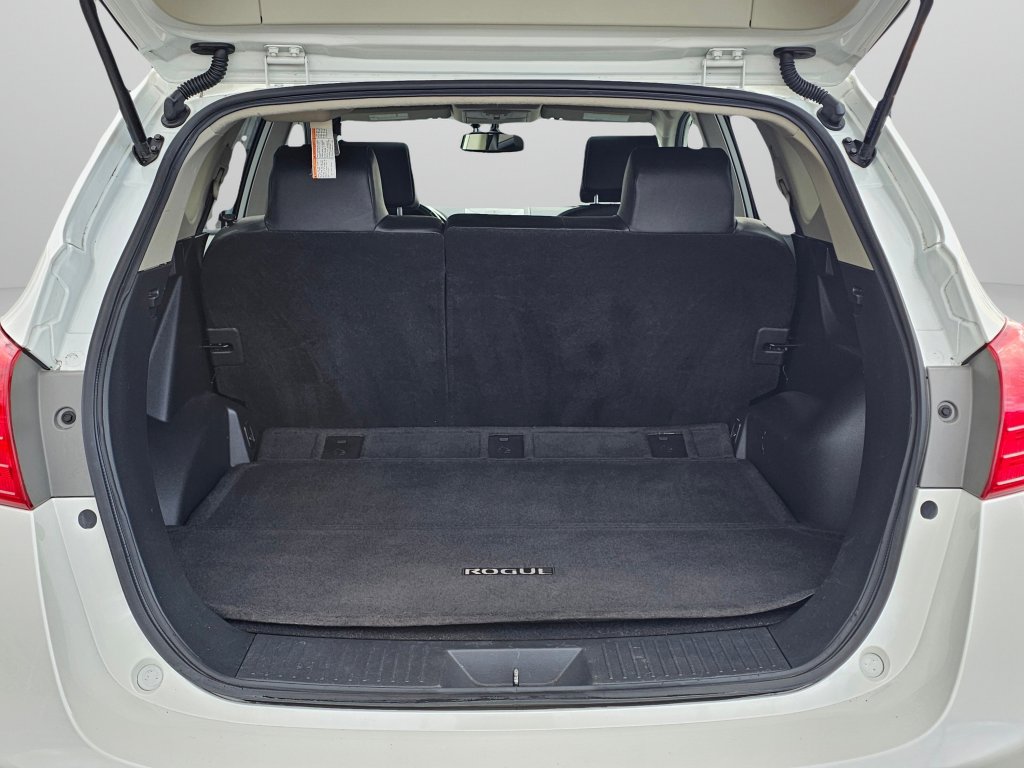 Used 2012 Nissan Rogue SL image 17