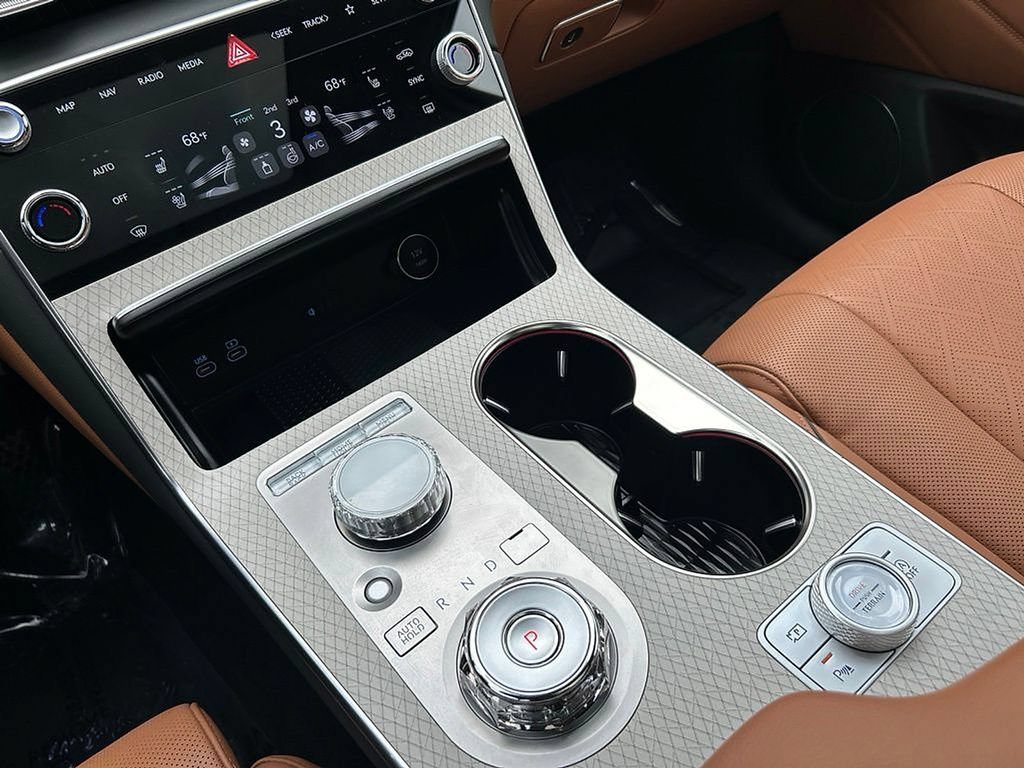 Certified 2026 Genesis GV80 3.5T Advanced AWD/4WD image 17