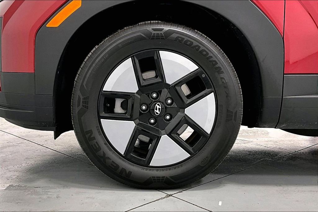 Certified 2025 Hyundai Santa Fe SEL FWD image 10