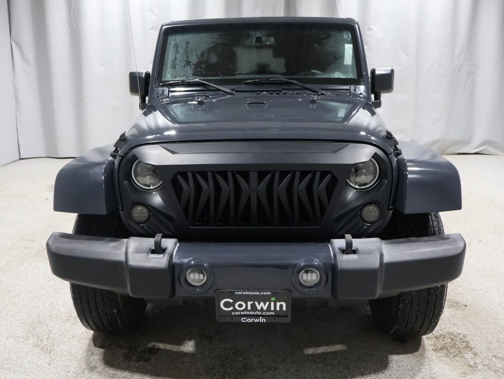 Used 2016 Jeep Wrangler Unlimited Sahara image 7