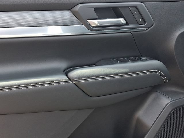 Used 2025 GMC Terrain Elevation AWD/4WD image 21