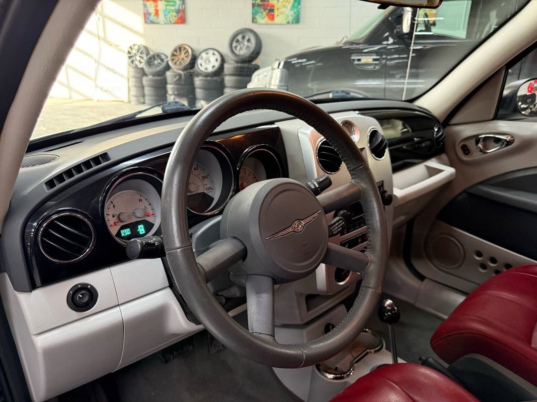 Used 2010 Chrysler PT Cruiser w/ PT Cruiser Couture Edition image 11