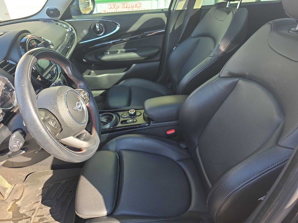 Used 2019 MINI Cooper Clubman S w/ Premium Package image 15