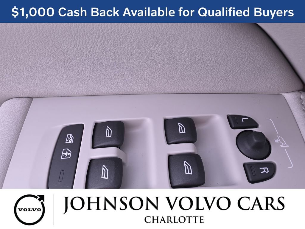 New 2026 Volvo XC60 T8 Ultra w/ Protection Package Premier AWD/4WD image 30