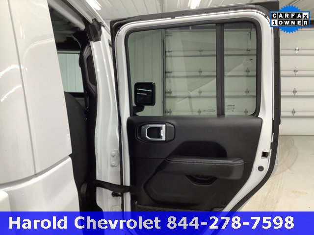 Used 2022 Jeep Gladiator Overland image 7