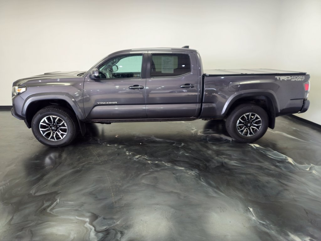 Used 2020 Toyota Tacoma TRD Sport AWD/4WD image 18