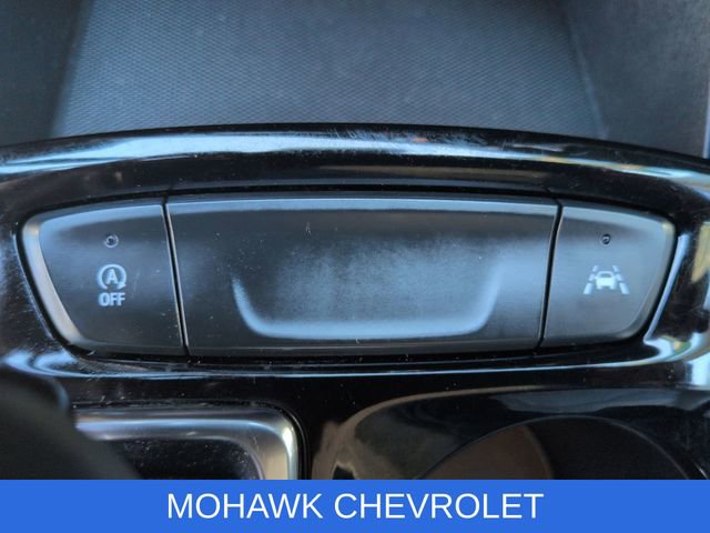 Used 2025 Chevrolet Trax LT w/ LT Convenience Package image 34