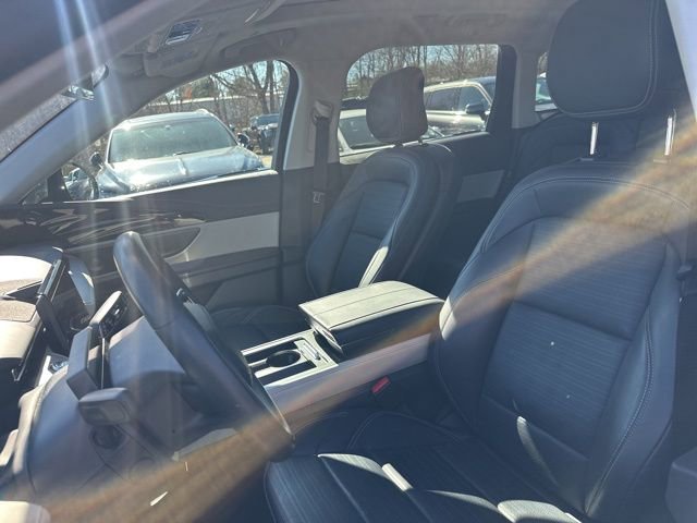Certified 2025 Lincoln Nautilus Reserve AWD/4WD image 7