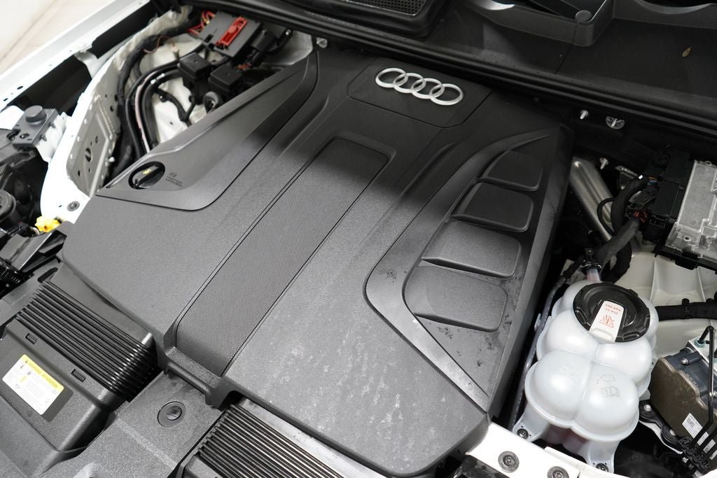 Used 2021 Audi Q7 2.0T Premium AWD/4WD image 32
