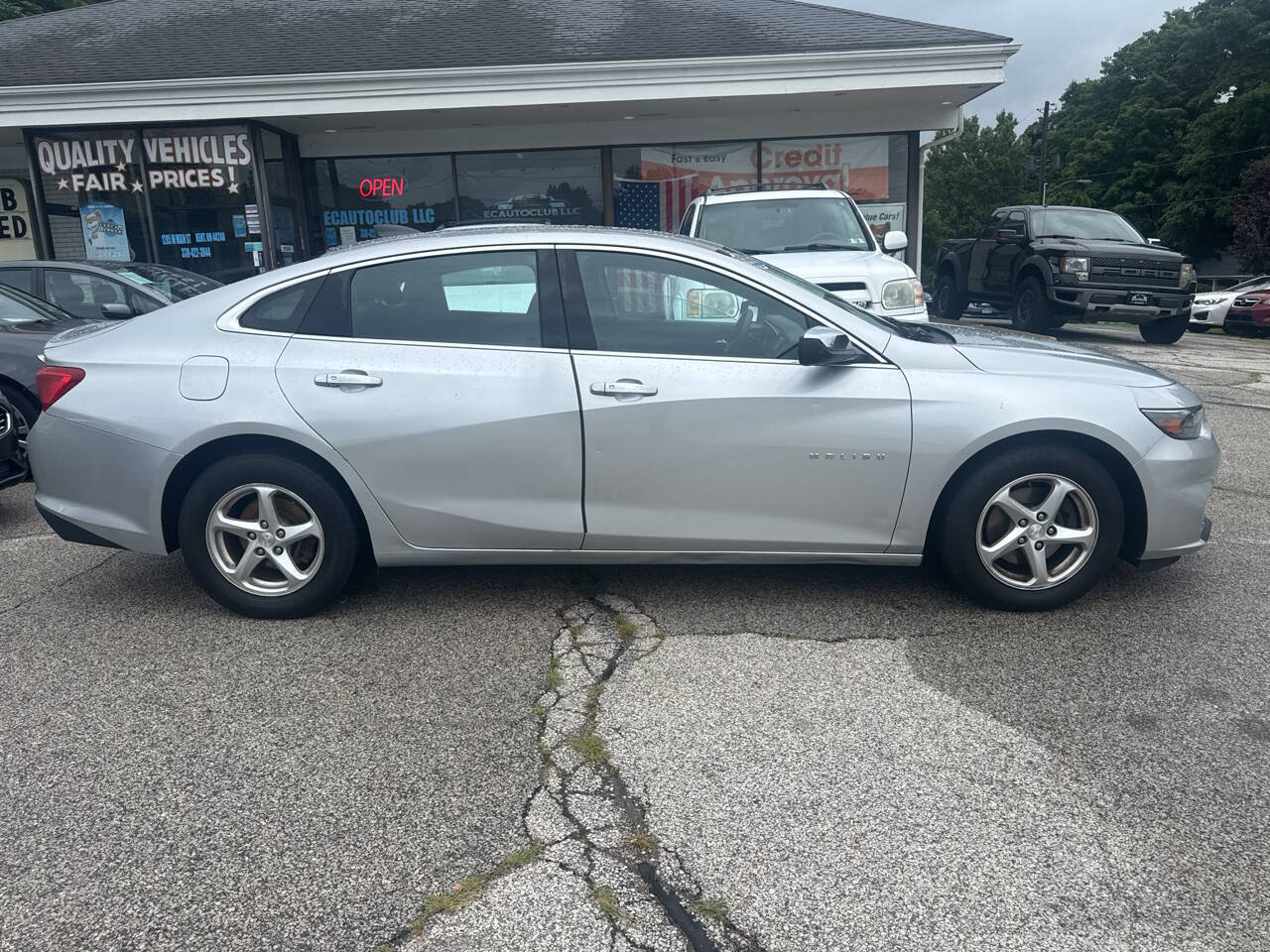 Used 2018 Chevrolet Malibu LS FWD image 5