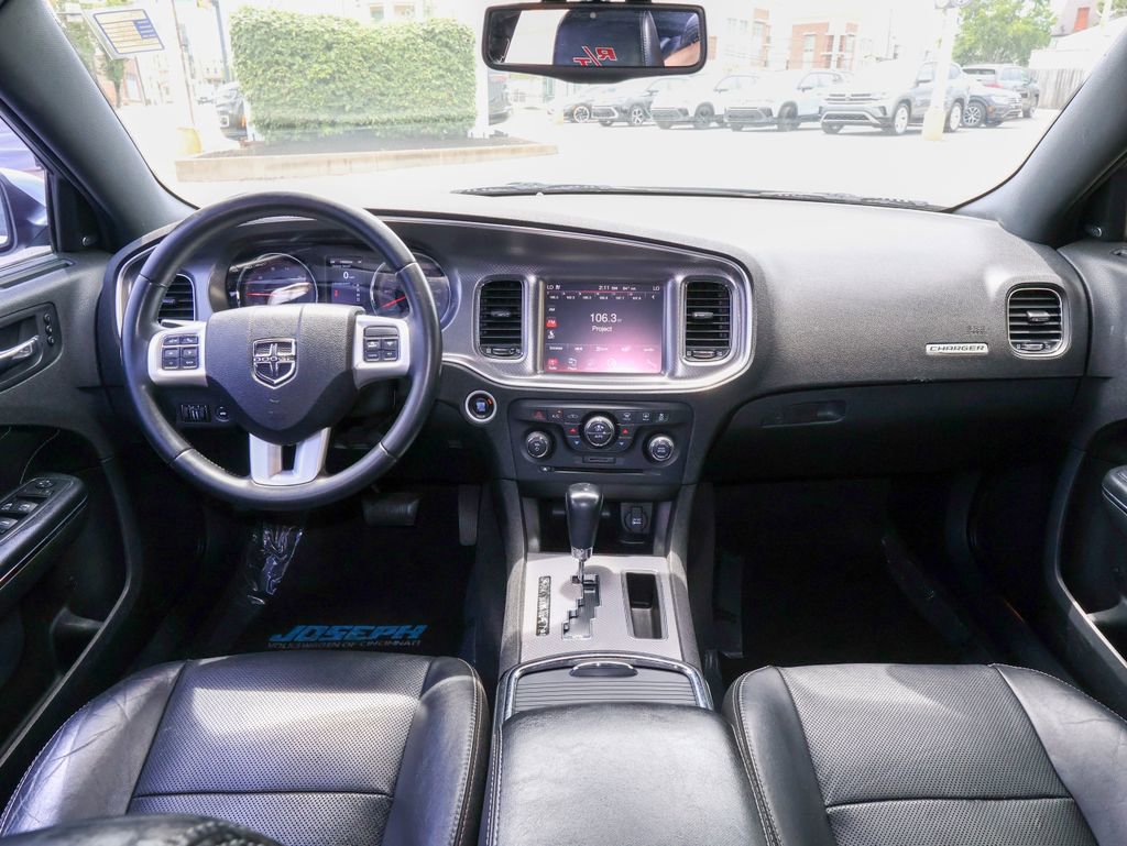 Used 2013 Dodge Charger R/T RWD image 17