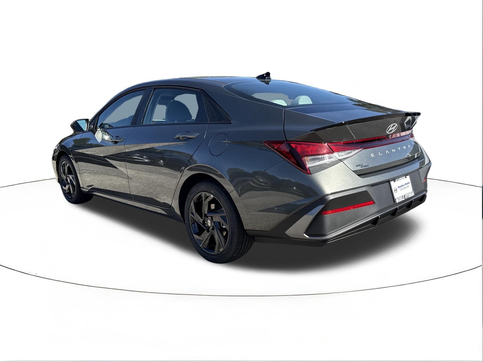 New 2026 Hyundai Elantra SEL Sport FWD image 5