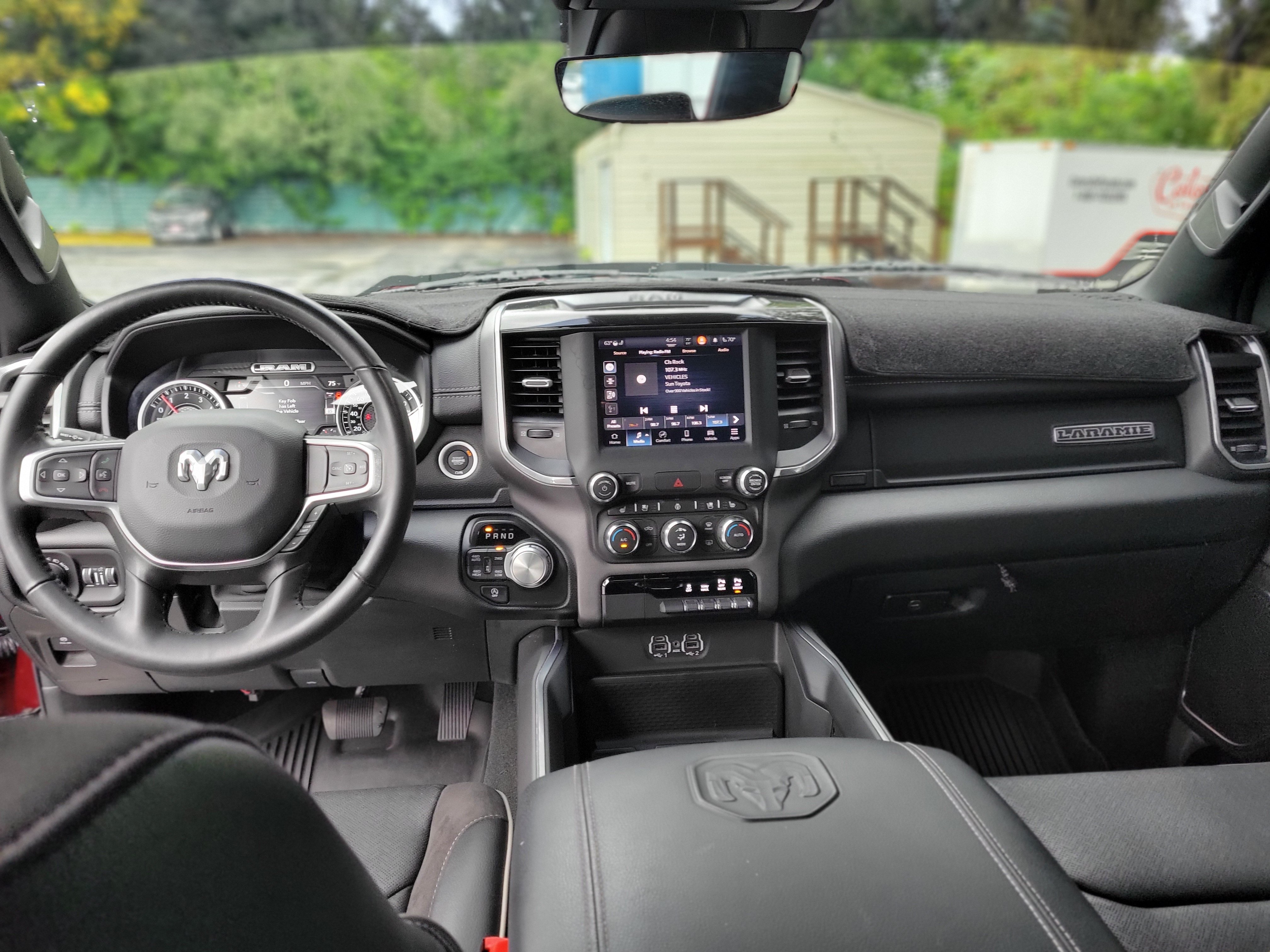 Used 2022 RAM 1500 Laramie w/ Sport Appearance Package AWD/4WD image 19