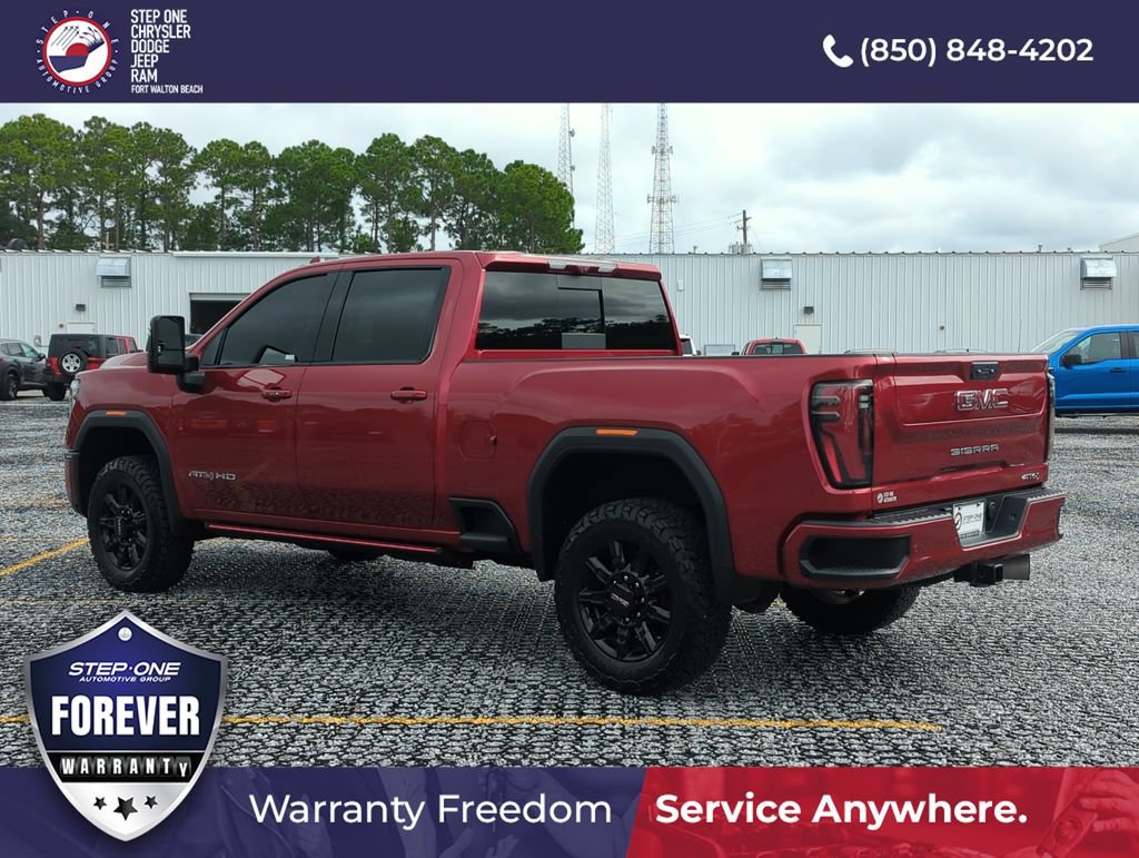 Used 2024 GMC Sierra 2500 AT4 w/ Technology Package AWD/4WD image 4
