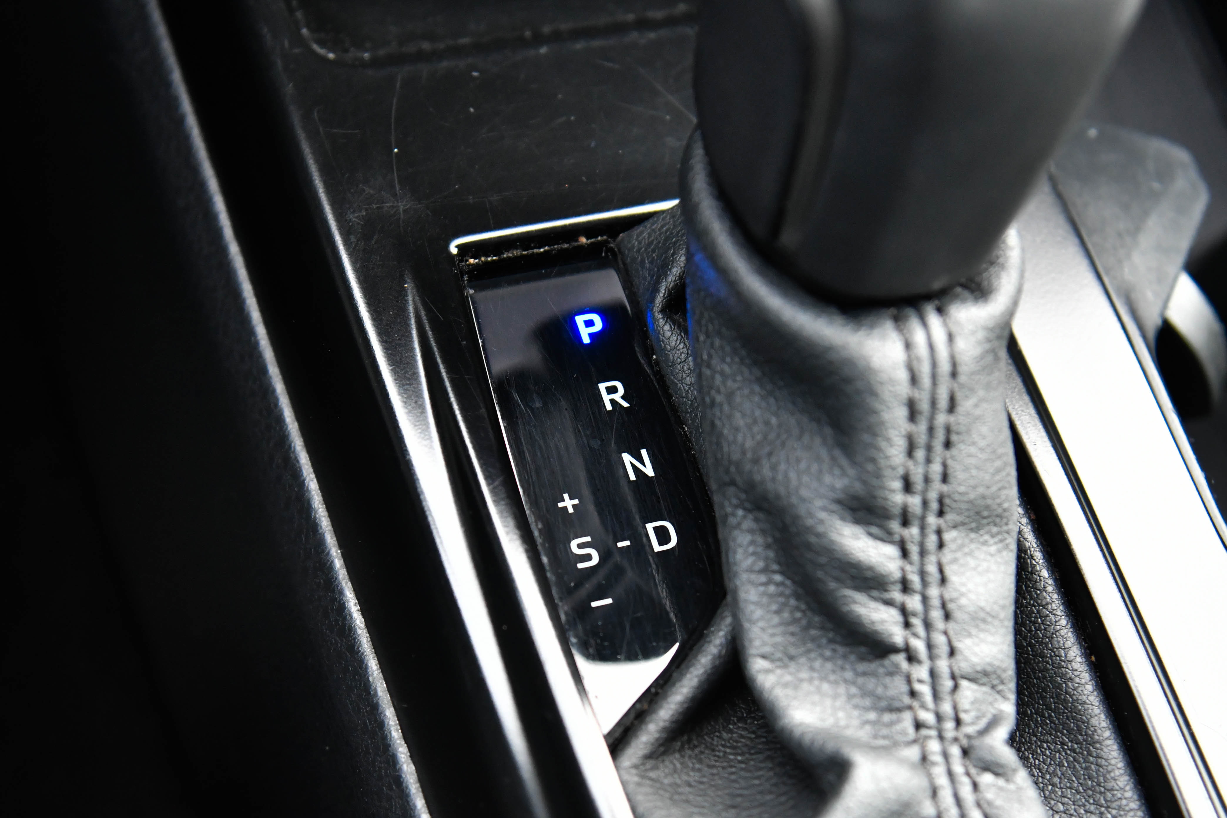 Used 2025 Toyota Camry SE image 30