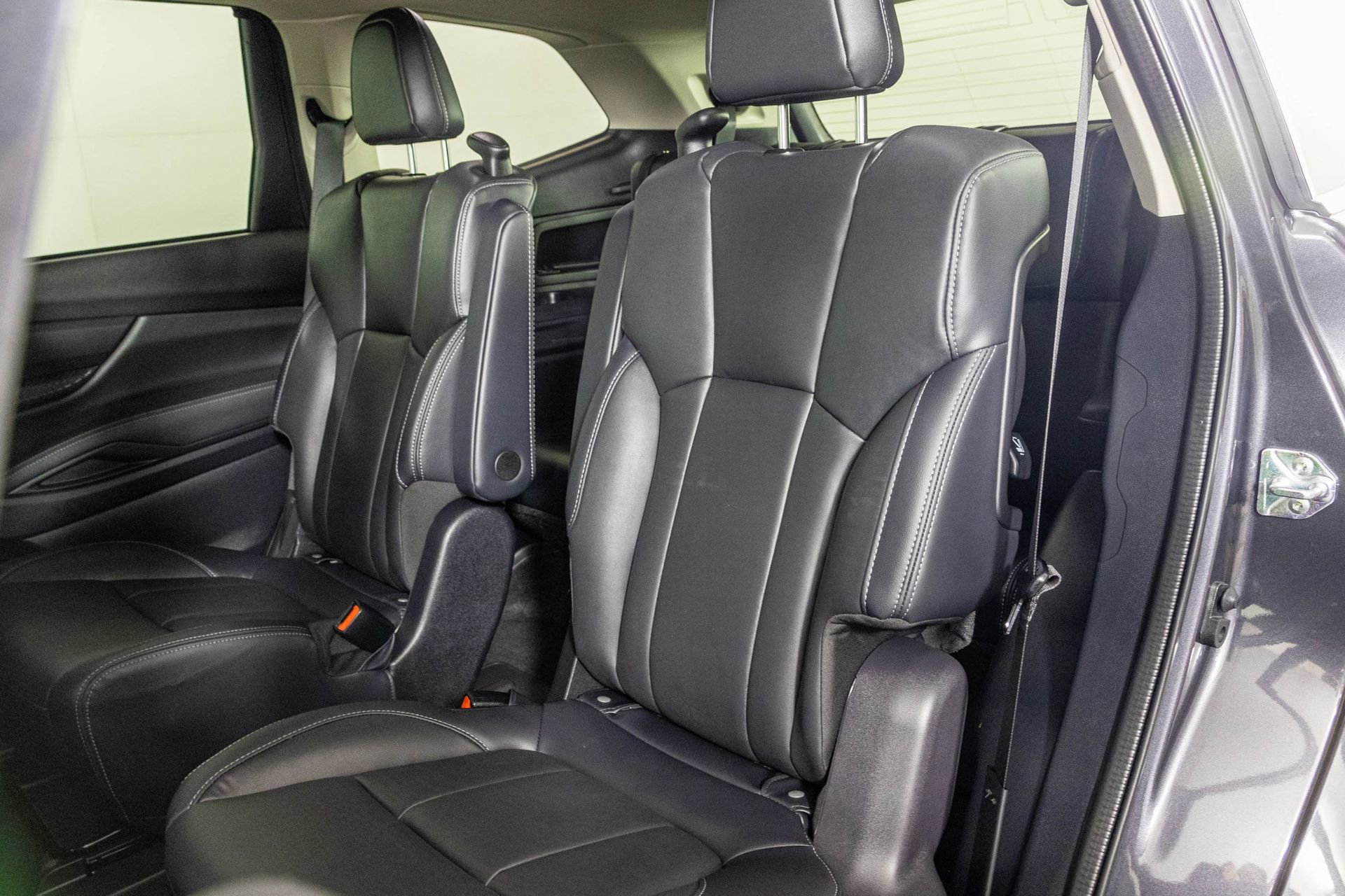 Used 2026 Subaru Ascent Premium image 37