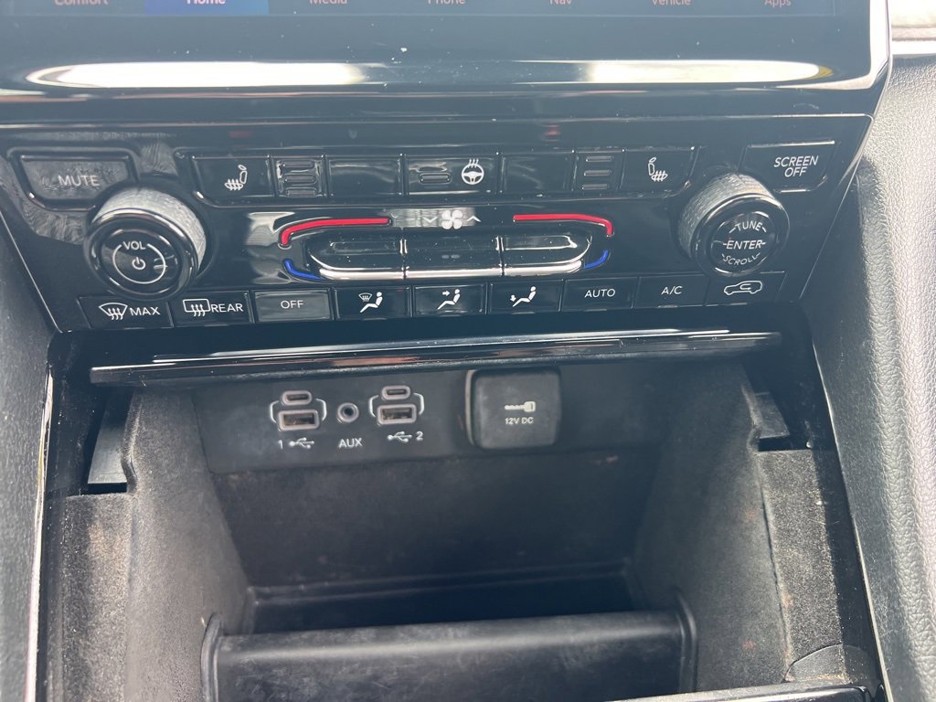 Used 2022 Jeep Grand Cherokee L Limited image 6