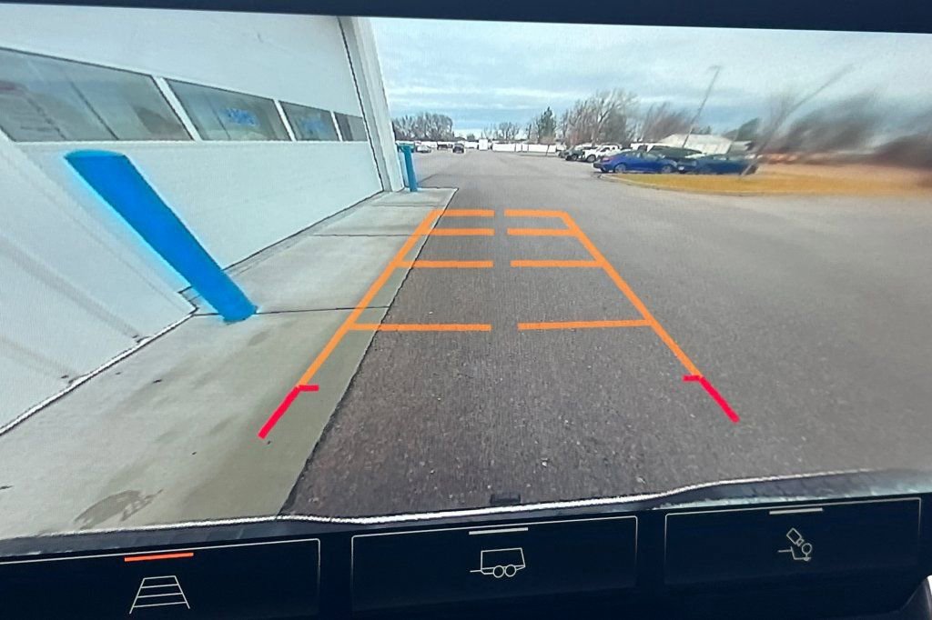 Used 2023 GMC Sierra 1500 Elevation w/ Preferred Package image 16