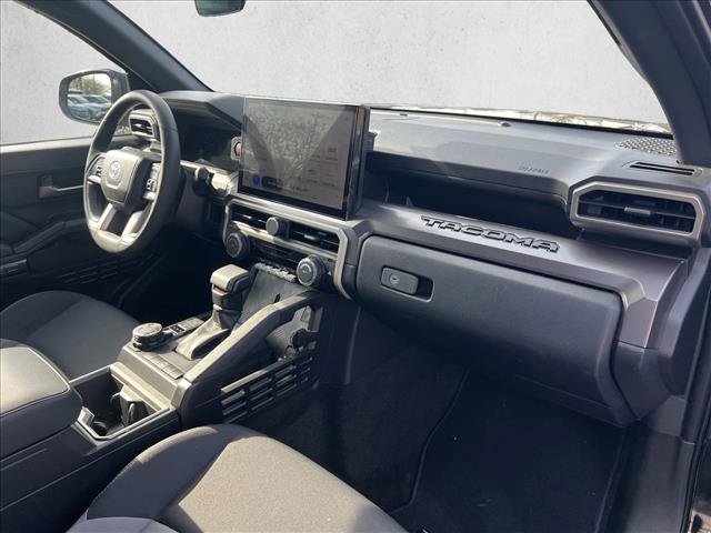 Used 2025 Toyota Tacoma TRD Off-Road image 23