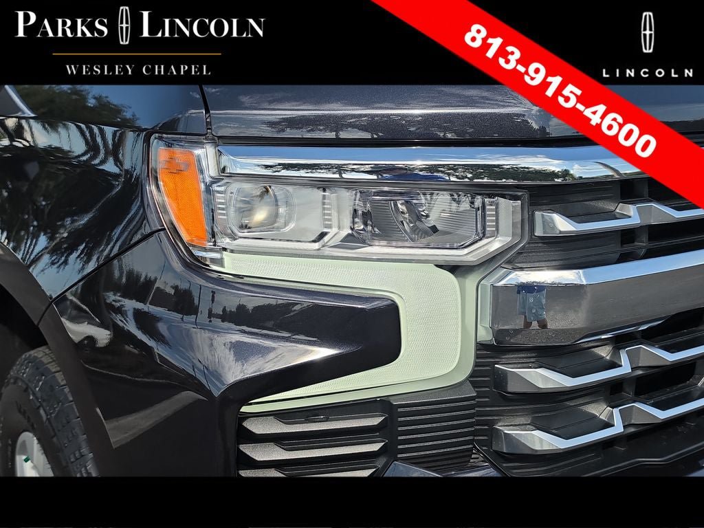 Used 2022 Chevrolet Silverado 1500 LTZ w/ Z71 Off-Road Package AWD/4WD image 6