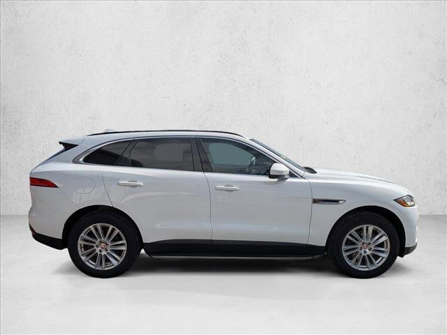 Used 2019 Jaguar F-PACE Prestige image 4