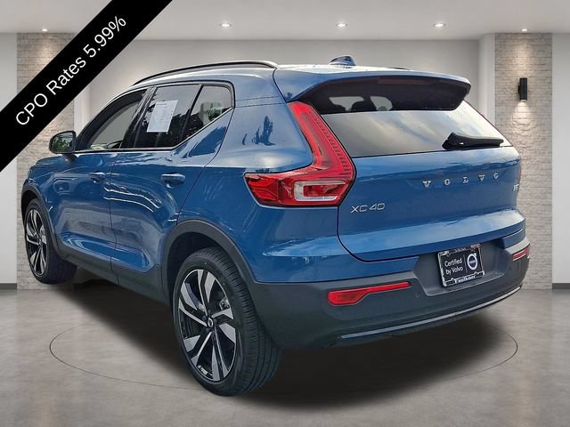 Certified 2023 Volvo XC40 B5 Plus w/ Driver Assist Package AWD/4WD image 4