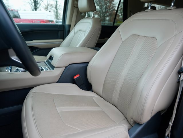 Used 2024 Ford Expedition Max Limited image 14