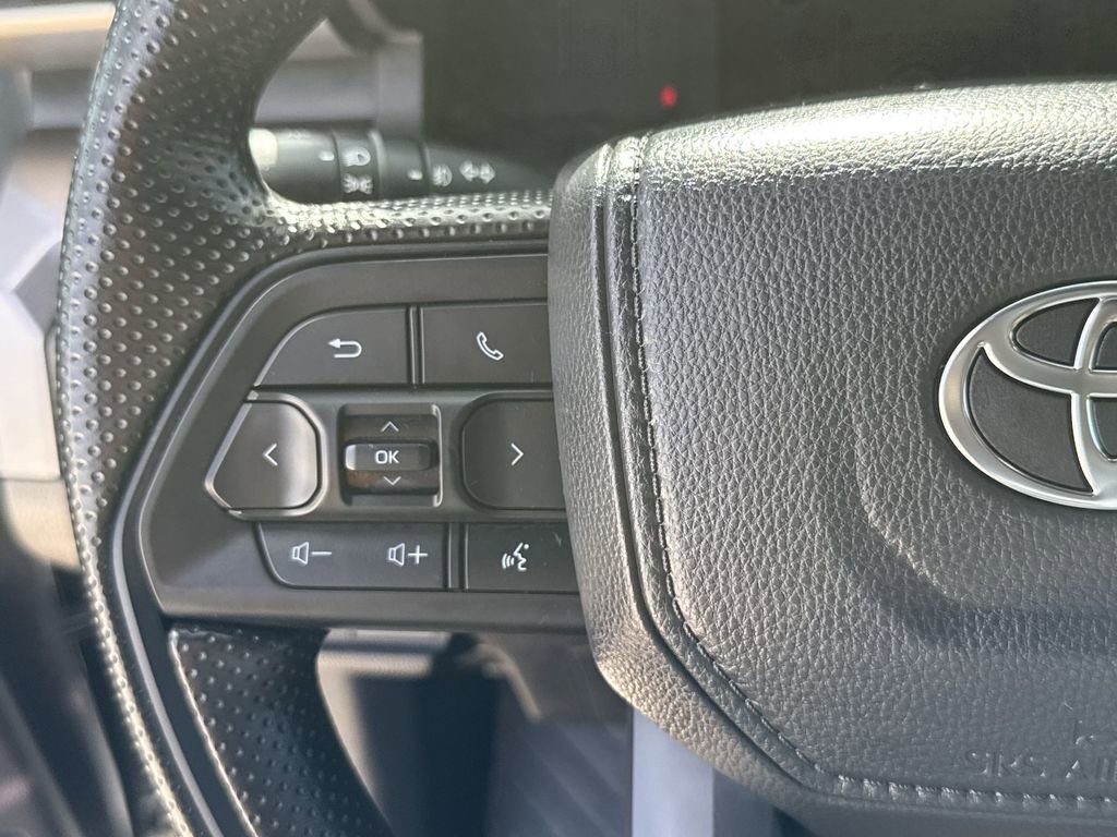 Used 2024 Toyota Tacoma SR5 AWD/4WD image 26