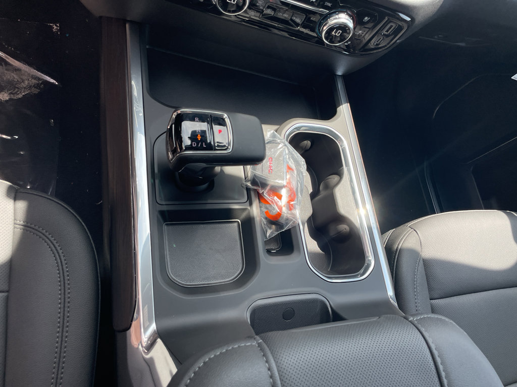 New 2026 GMC Sierra 1500 SLT w/ SLT Premium Package image 15