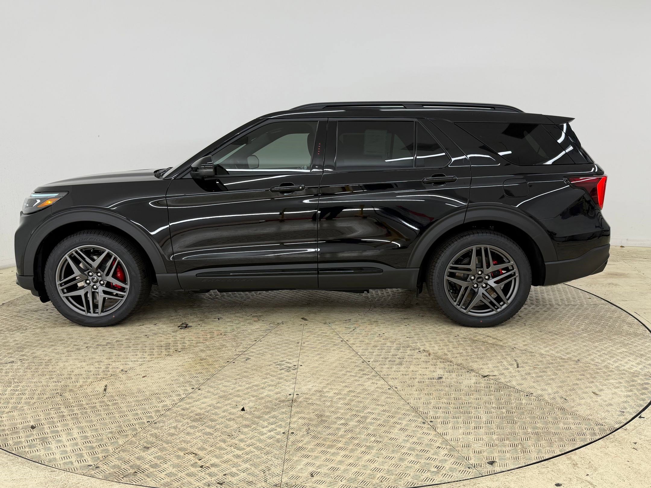 New 2026 Ford Explorer ST w/ Sun And Sound Package image 2