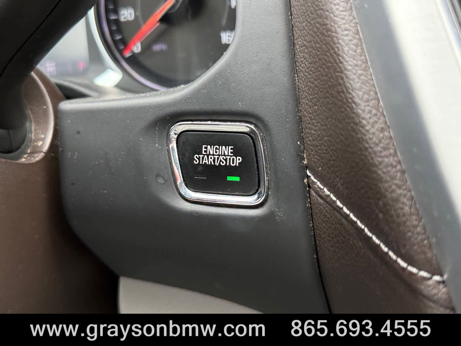 Used 2021 GMC Acadia SLT AWD/4WD image 28