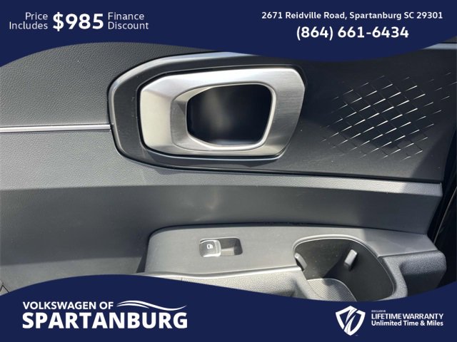 Used 2024 Kia Sorento S image 16