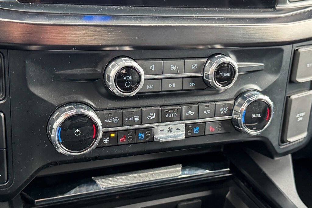 Used 2023 Ford F250 Lariat w/ Lariat Ultimate Package AWD/4WD image 42