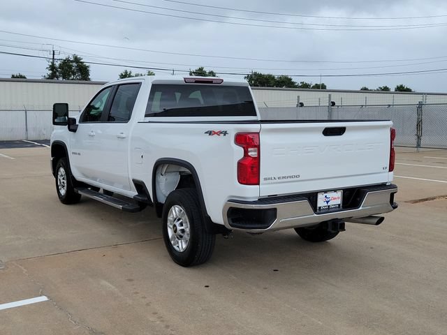 Used 2025 Chevrolet Silverado 2500 LT w/ Convenience Package AWD/4WD image 4