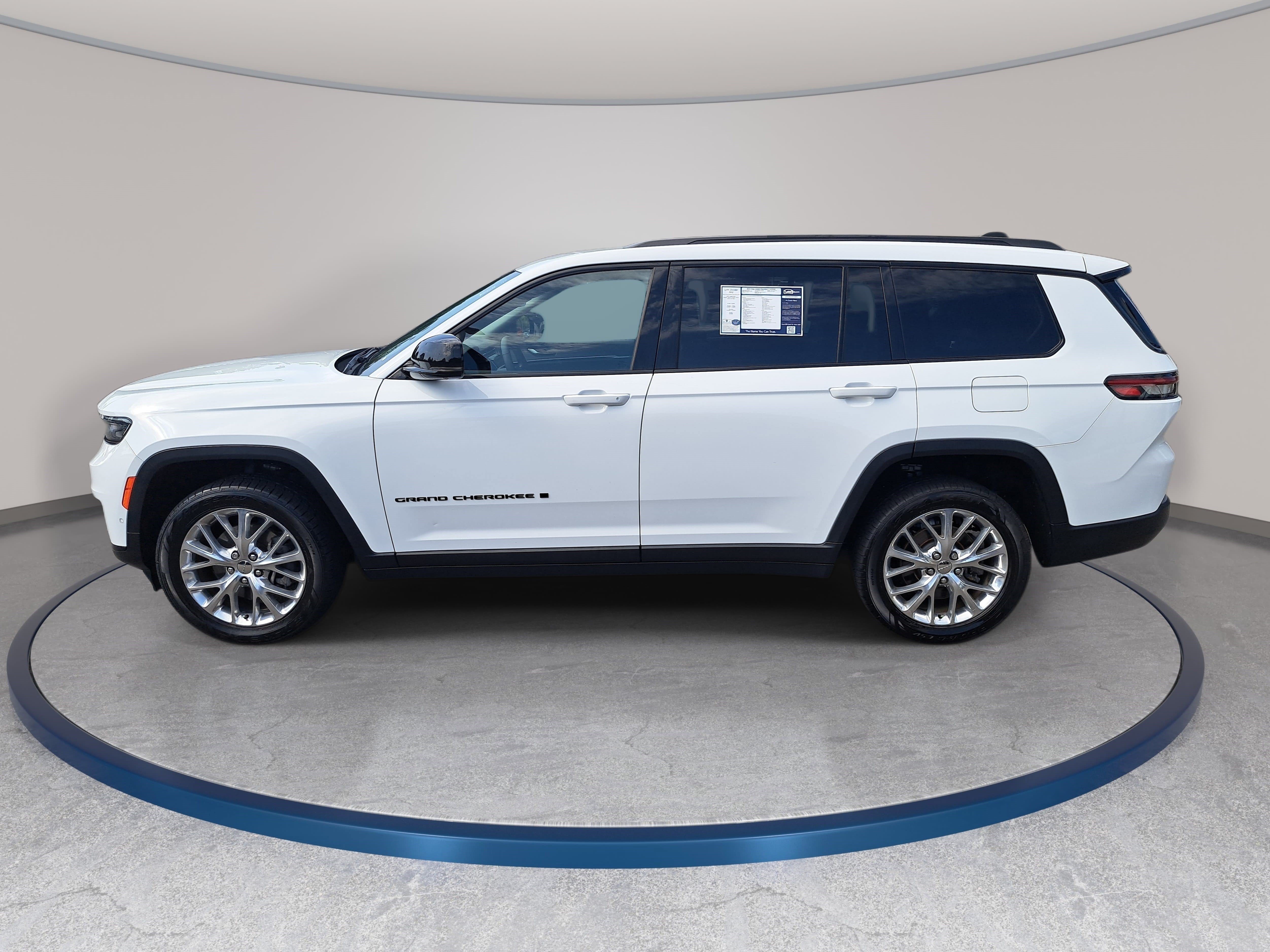 Used 2023 Jeep Grand Cherokee L Limited w/ Luxury Tech Group II AWD/4WD image 8