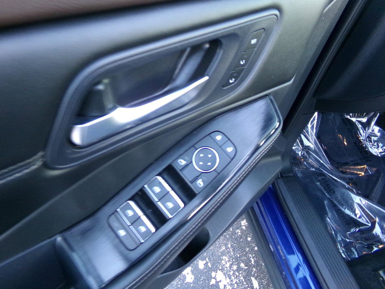 Used 2023 Nissan Rogue SL AWD/4WD image 10