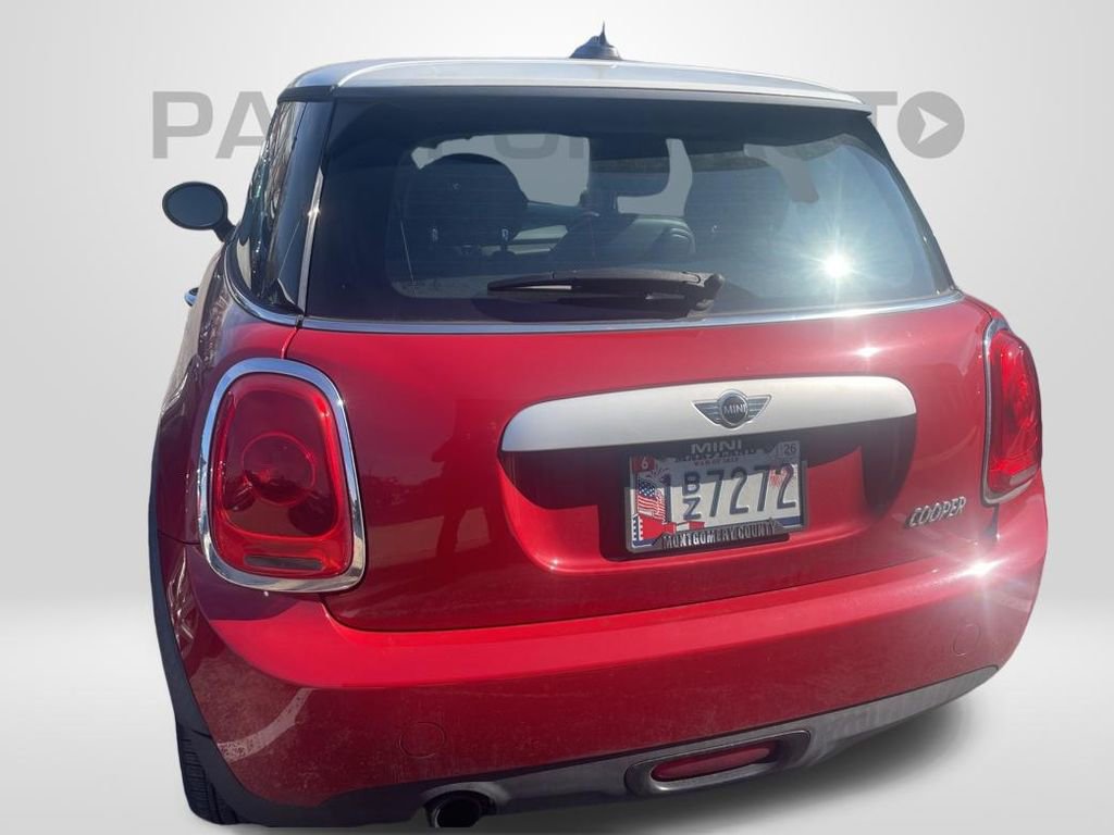Used 2015 MINI Cooper 2-Door Hardtop image 18