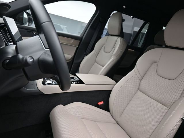 New 2026 Volvo XC90 B6 Ultra w/ Protection Package Premier image 9