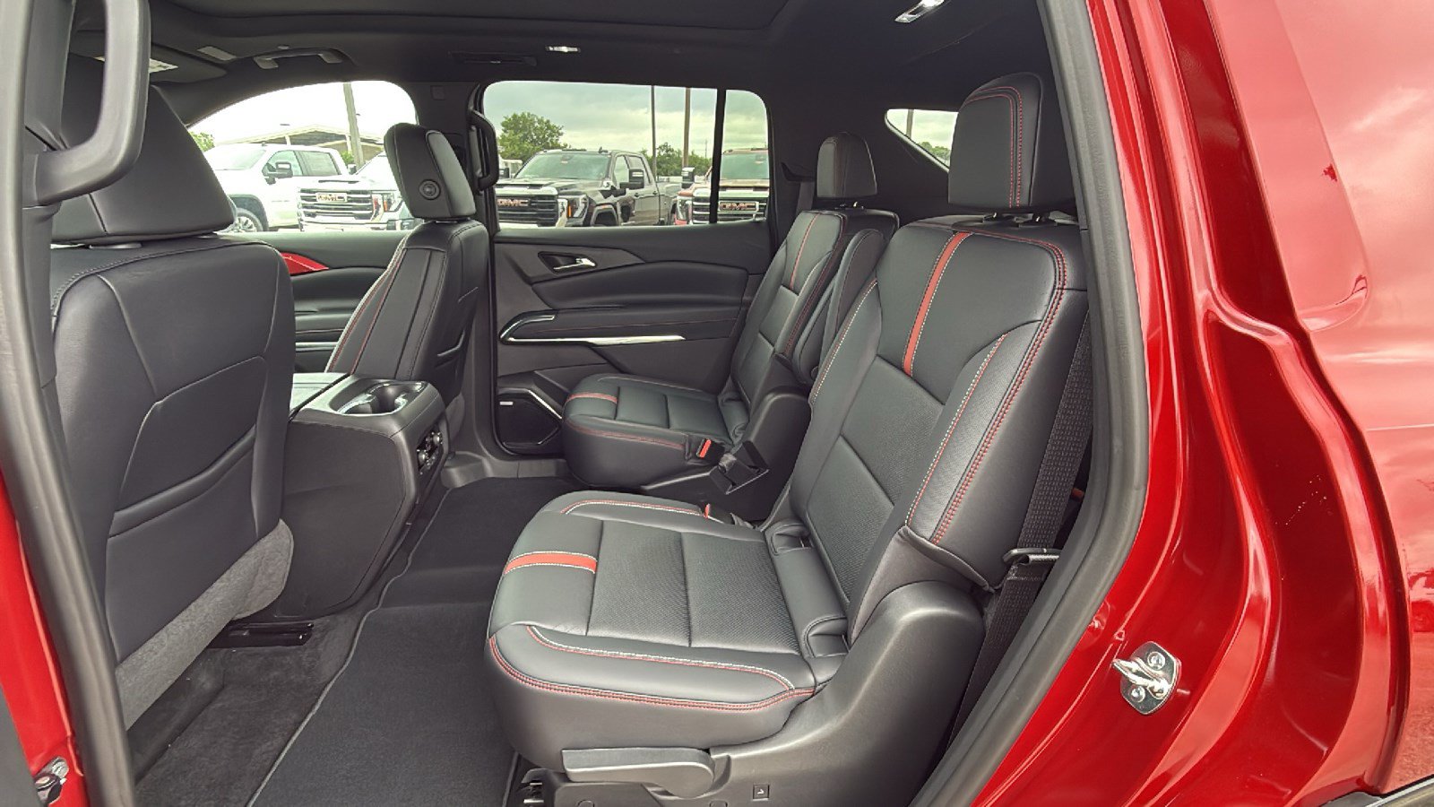 New 2026 Chevrolet Traverse RS FWD image 16