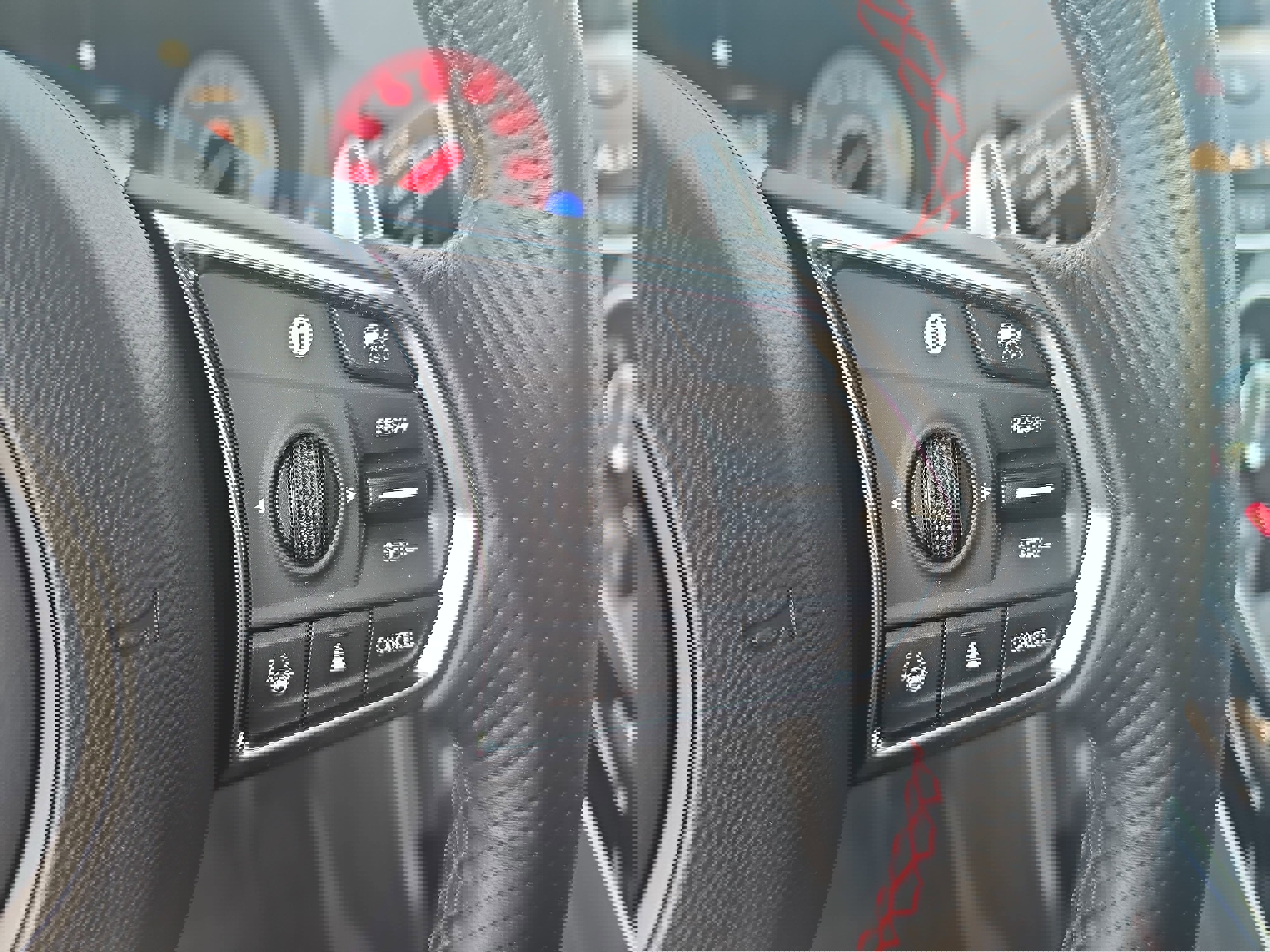 Used 2025 Acura RDX A-Spec image 18