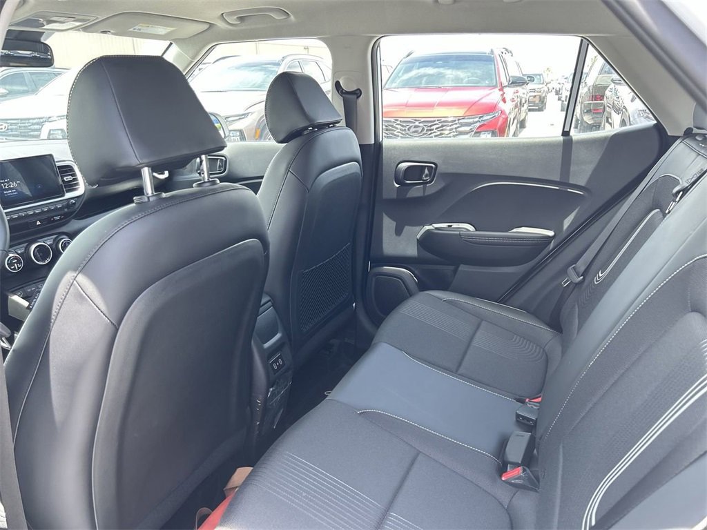 New 2025 Hyundai Venue Limited image 20