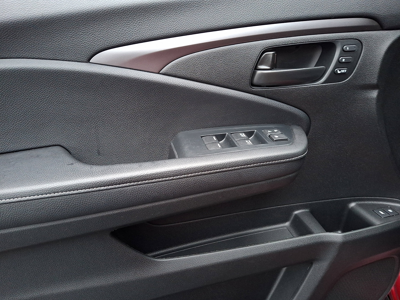 Used 2023 Honda Passport EX-L image 13