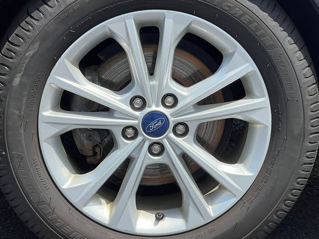 Used 2017 Ford Escape SE w/ SE Leather Comfort Package FWD image 7