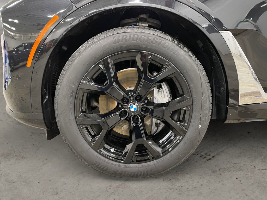 New 2026 BMW X7 xDrive40i AWD/4WD image 14