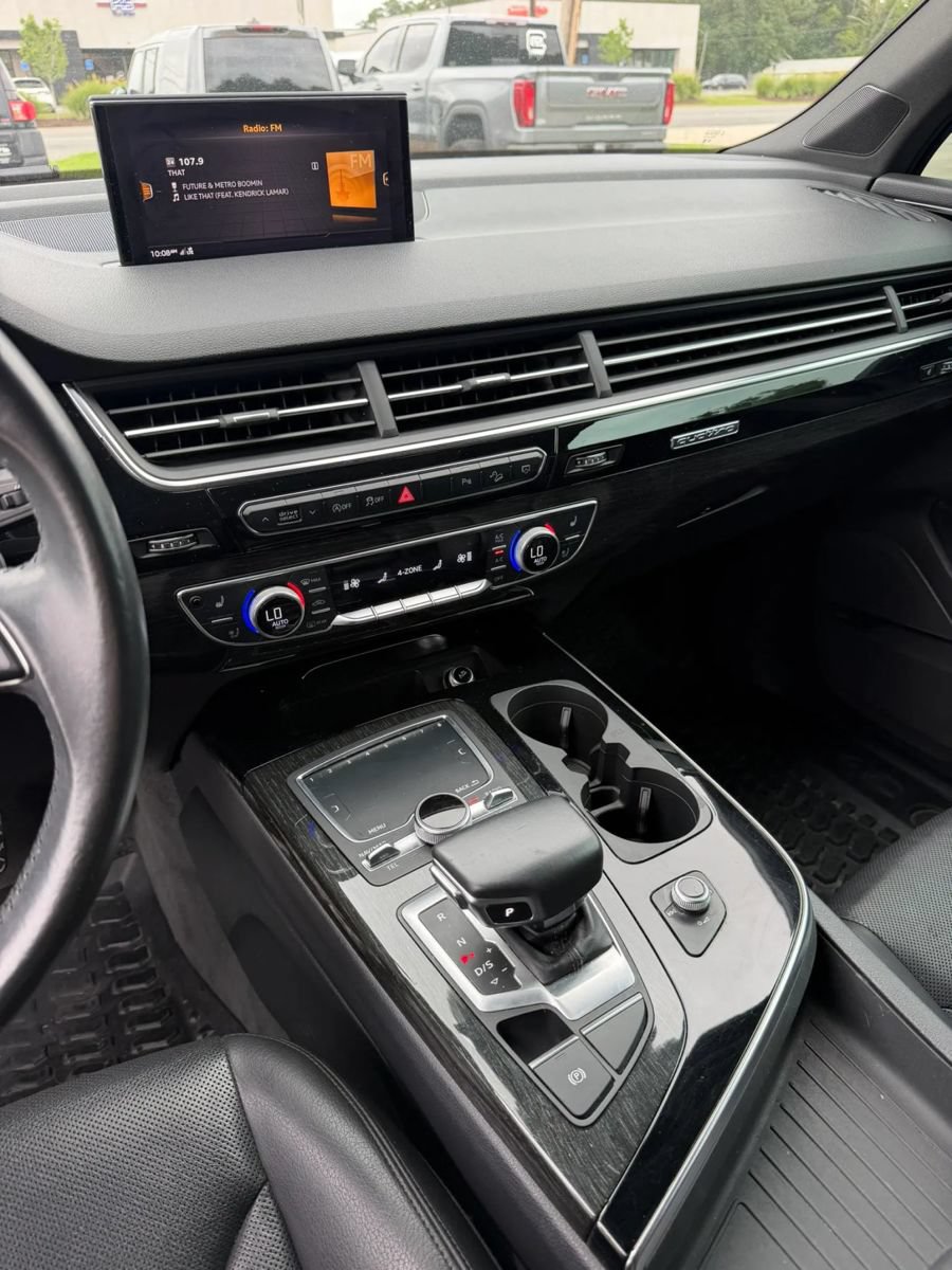 Used 2018 Audi Q7 3.0T Prestige AWD/4WD image 18