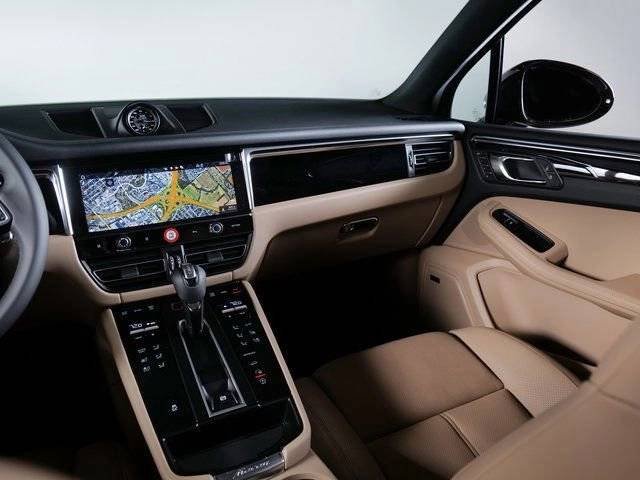 New 2026 Porsche Macan AWD/4WD image 20