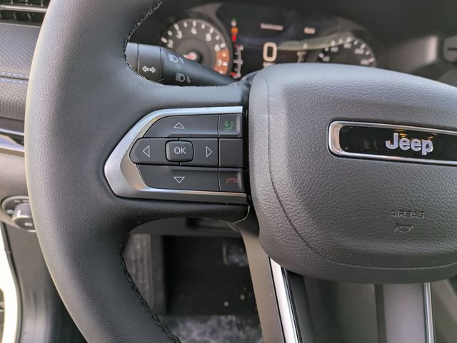 Certified 2026 Jeep Compass Latitude w/ Sun and Sound Group image 17