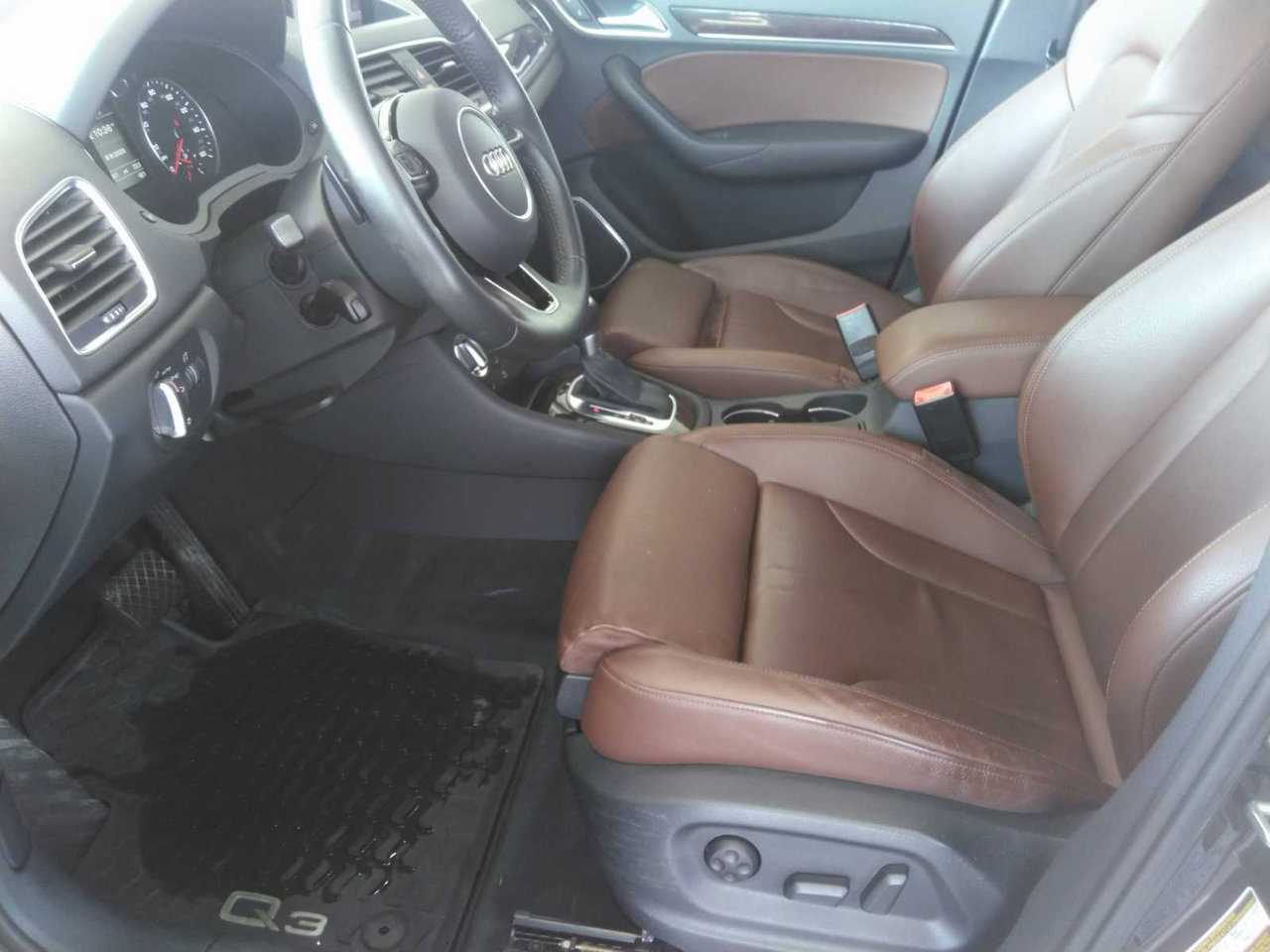 Used 2015 Audi Q3 2.0T Prestige w/ Prestige Package image 5